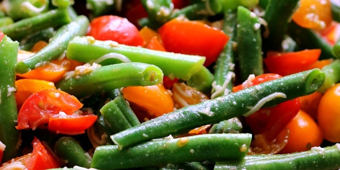 salat-kvasola-pomidor